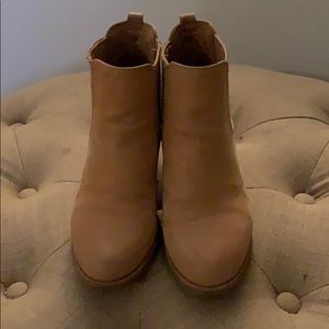 Sofft Light Taupe Booties